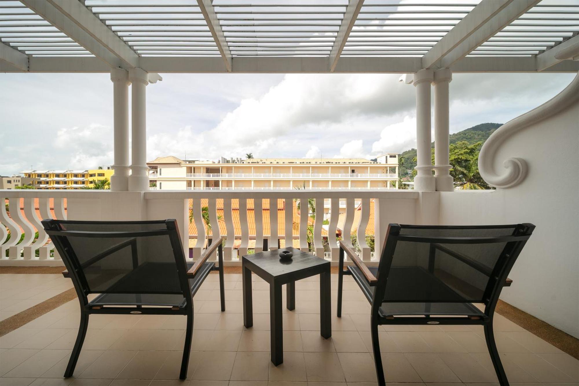 Deluxe Double or Twin Room Balcony Sino Wing